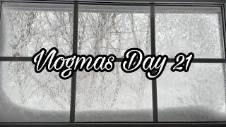 Snowed in before Christmas!  VLOGMAS DAY 21