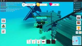 Roblox Fishing Simulator, WE FOUND A SUNKEN SHIP AND GOT TREASURE!