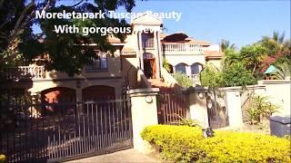 Moreletapark - Tuscan beauty with gorgeous views