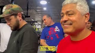 Robert Garcia a day at the gym with his stars  EsNews