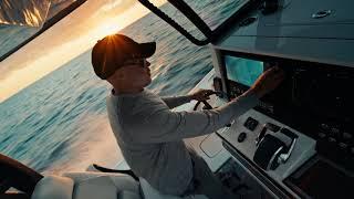 Simrad® NSS® 4 Deep Dive | Hybrid Controls