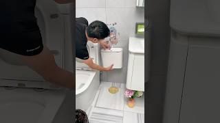 You must install this wall-mounted trash can at home. It is convenient to clean when hung up,