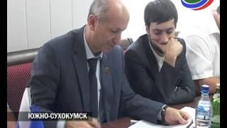 Вице-спикер дагестанского парламента Сейфулах Исаков с рабочей поездкой посетил Южно-Сухокумск