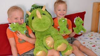 Triceratops Plush Toy Set, Green, 25 Inches  MorisMos Stuffed Animals ft @osgemeos_lacracao