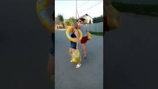 реакция мамы на просьбу помахать рукойhafanana#afrik Simon#funny# маминвайб#мамажгет#