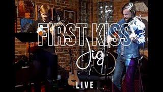 Dominic Plamondon - First Kiss Jig (Live at Naked Cafe)