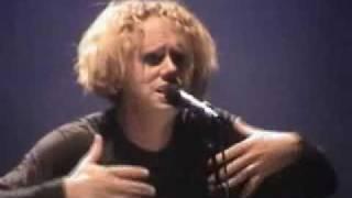 Martin Lee  Gore - Walking in my shoes on May 06, 2003 in Los Angeles  USA  Live