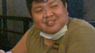 PEENOISE PLAYS PERO PEENOISE EATS? WAT? SURPRISE HEHE HEHE