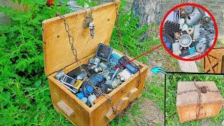 Old DC Motors & Electronic Gadgets science project unboxing