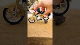 Scale Model Royal Enfield Bullet 350 CC Classic 350 CC Diecast Bike Offroad miniature Unboxing stunt