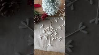 Making snowflakes with Q-tips! ️ So easy, fun, and perfect for winter decor