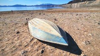 2 Sunken Boats, a Creepy Barrel and 2 Engines at Lake Mead!