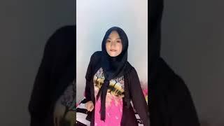 goyang bokong ukhti sholehot cantik || ngga kalah HOT sama yang lain || bikin ngilu #hijabstyle