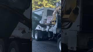Curbtender Garbage Truck #funny #automobile #garbagetrucks #popular