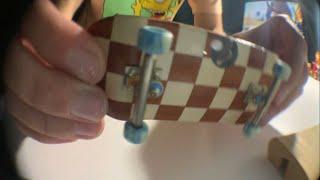 Fingerboarding with Blackriver trucks