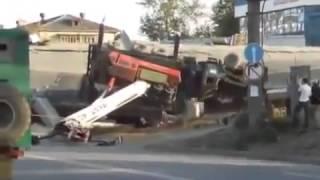 Funny accident 2012 crane accidents caught on tape failblog disaster 2012 yacht crash Fail Win 2012,