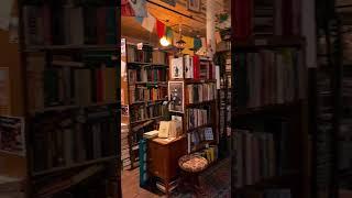 This bookstore was a highlight of my trip to the USA! #bookstore #usedbooks #booktok #bookshorts