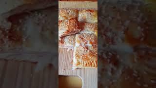 i miei quadretti di pasta sfoglia filanti