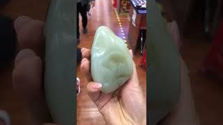 新疆和田玉籽料原石，天然黑皮，可把玩，可当摆件，造型独特，玉质细腻油润，是一件很难得的藏品。精品美物️臻品来袭！#玉 #和田玉 #直播 #Shorts