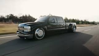 Phat Phabz - 2002 Chevy Dually bagged on 24s!