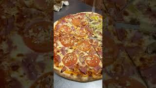 White Garlic Sauce Pizza | Hungry Voyager #shorts