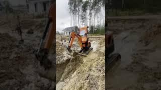 Работа мини-экскаватора Katrina