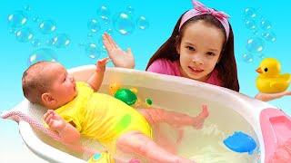 Bath Time for Little Nastya Nursery Rhymes & Kids Songs