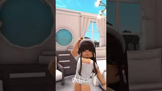 aesthetic small bedroom idea ️ #shorts #bloxburg #bloxburgbuild #roblox #bloxburghouse