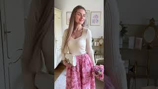 Twirl this skirt into Spring.@dressejesse