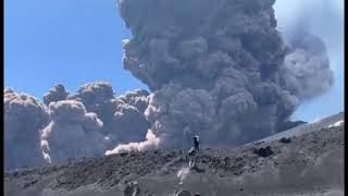 WATCH: Italy's Mount Etna erupts with massive ash cloud, forcing tourists to flee