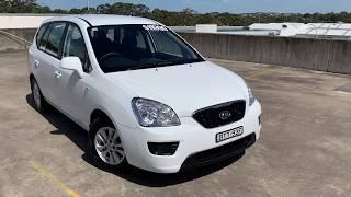 2010 Kia Rondo 7 seater 33,000km
