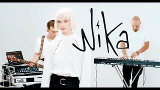 Nika -  Bee | Live Session