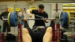 Jari Leskinen benching 5x170kg (military style)