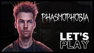 Ghost hunting GONE WRONG | Let’s Play Phasmophobia (PSVR2)