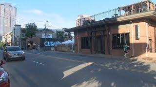 Women warn of pickpockets targeting phones at South End bars in Charlotte