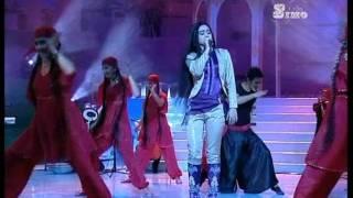 Noziya Karomatullo 2011 love song  نازیه: خودم انگشتری یارم نگین است