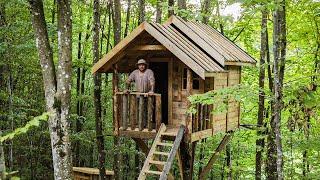 Solo Building a Beautiful TREEHOUSE in the Forest | BUSHCRAFT