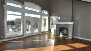 $919,500 5BR 5BA in KELOWNA V1V 2K9.  Call  David Jurome: (250) 862-1888