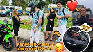 Random Hot  Girl ask for coffee Date  || Kya subscriber h bhai preparation of ladakh ride ️