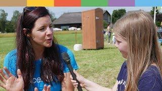 Unicef-Botschafterin Tina Weirather Interview: Elina (9), die Reporterin