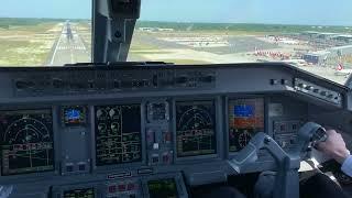 Embraer 190 Cockpit landing