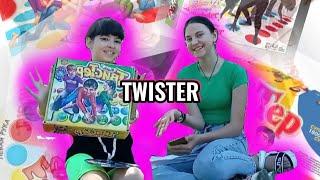 Играем с подругой в TWISTER!!! Кто же ПРОИГРАЛ?