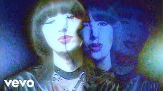 Yeah Yeah Yeahs - Blacktop (Official Video)