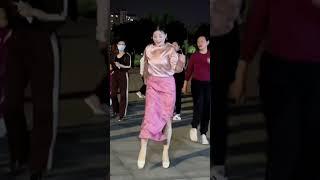 青青世界广场舞 这身材太火辣了受不了|广场舞|熟女|骚女|大尺度|阿姨|少妇|诱惑|更多各种视频|各种需求的视频QQ:64642324