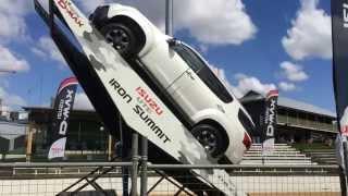 Isuzu Mux Ramp 4x4 Action