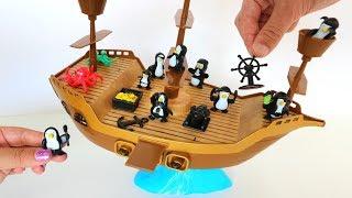 TotoyKids juega a Los Pingüinos Piratas Niños contra Niñas!!! Quién ganará???