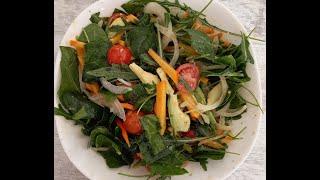 Испанский салат с рукколой и шпинатом