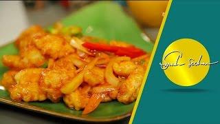 Chef Sandra Djohan membuat Sweet Sour Chicken