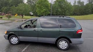 Lexus!?  Nah 2001 Toyota Sienna le pov test drive walkaround