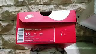 Sepatu Casual Nike Genicco